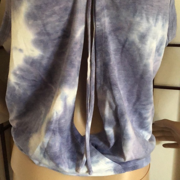 Top - Picture 8 of 9